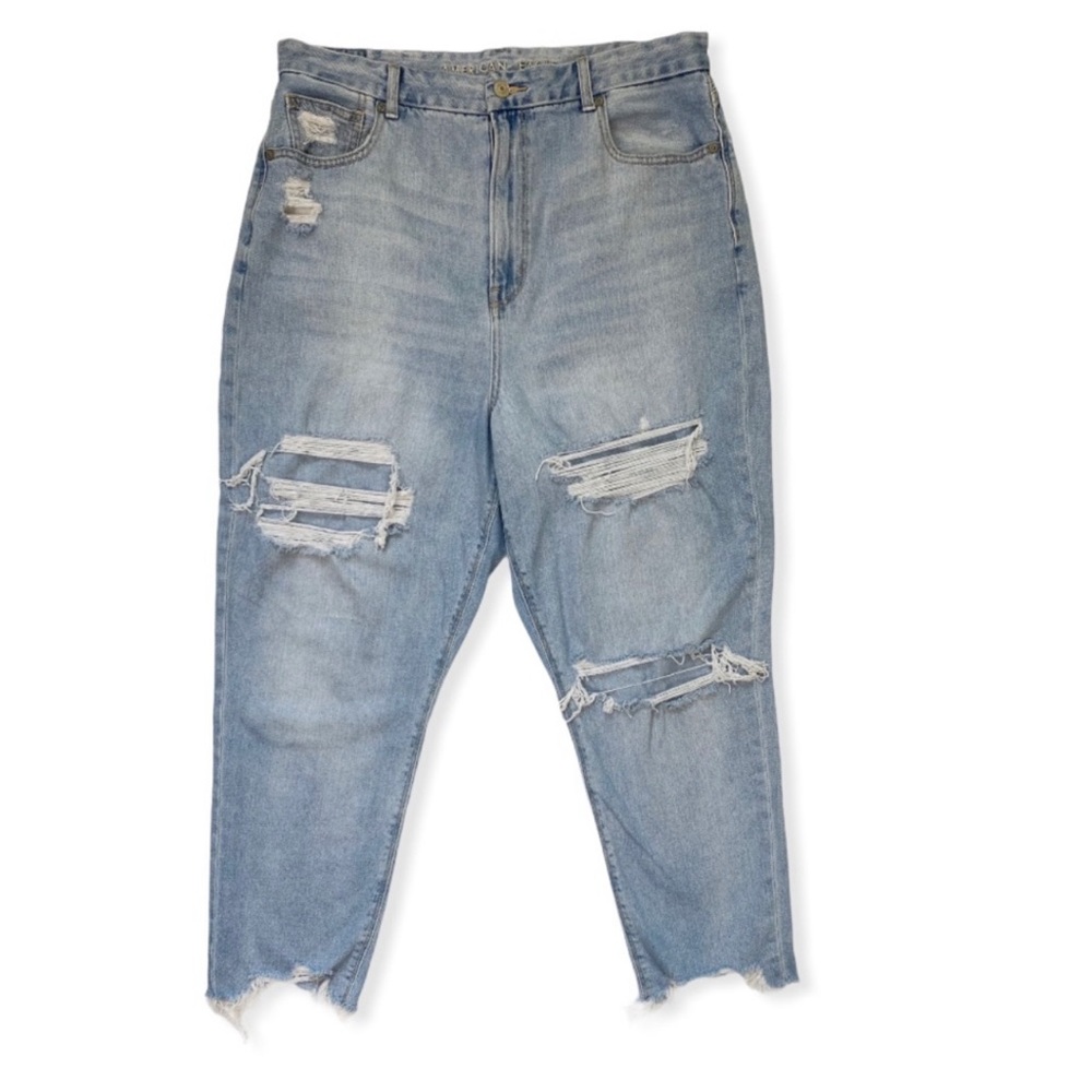 American Eagle distressed curvy mom jeans size 16